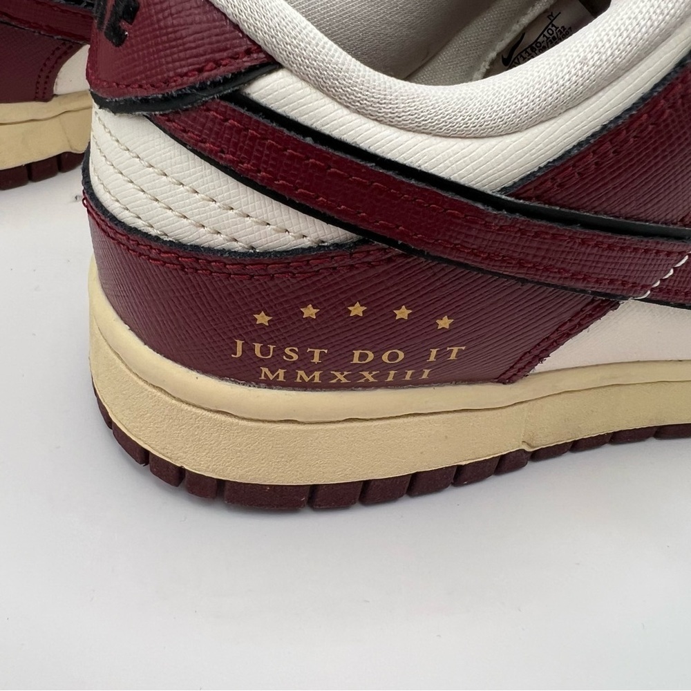 Nike Dunk Low SE Sisterhood Sneaker - Picture 6 of 9